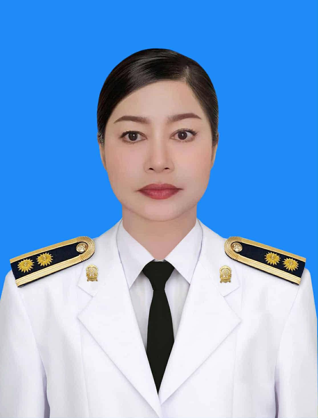 นางพรรณี รวยสูงเนิน